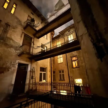 Apartment On Pekarska Street Lviv Buitenkant foto